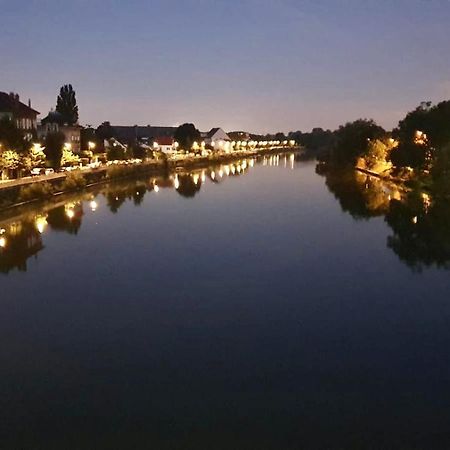 AP101 Disneyland a 15 min en voiture, Lagny au coeur de Centre ville, 30 min à Paris en voiture Esterno foto